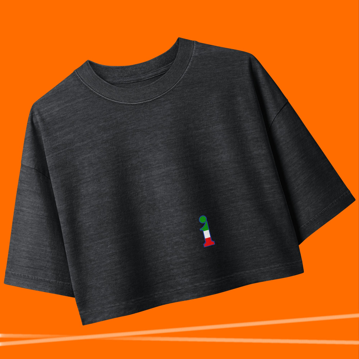 Holy Pancino Cropped Tee La Italia™ negrito, vista frontale | t-shirt cropped femminile tinta in capo | La Italia
