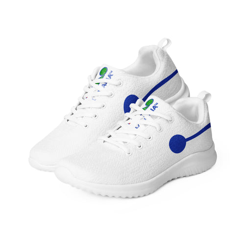 àthlon La Italia™ men's white sneakers, three-quarter view with blue stylized “I” on the sides and logos on the tongues.