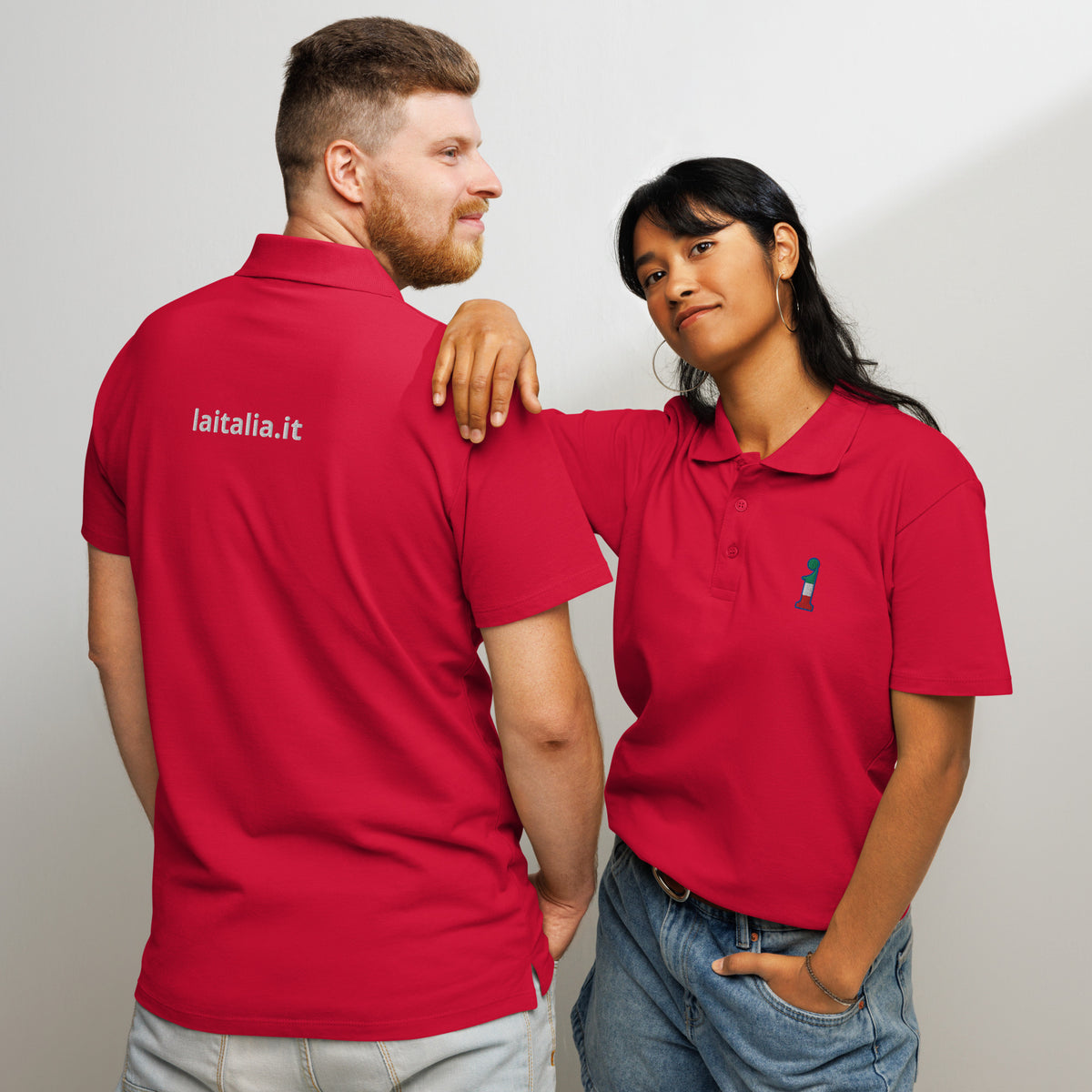 Polo La Italia™ Rosso - retro coppia | polo italiana premium unisex rosso | brand italiano | La Italia
