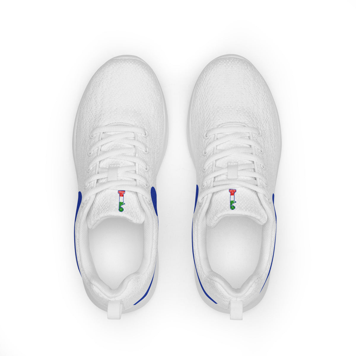 àthlon La Italia™: sneakers bianche da donna viste dall’alto, con lacci bianchi e loghi tricolori sulle linguette. Eleganza techno-chic.